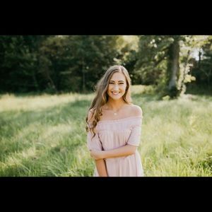 Meet your Posher, Ciara